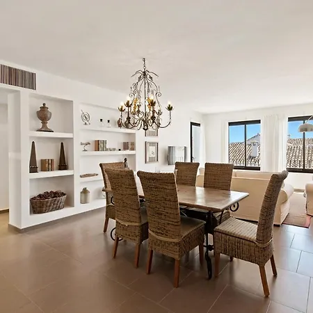 Opq 229 Puerto Banus Apartment